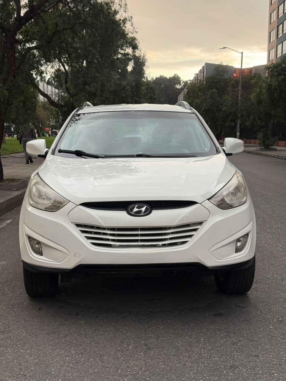 HYUNDAI TUCSON IX35 GLS — foto 2