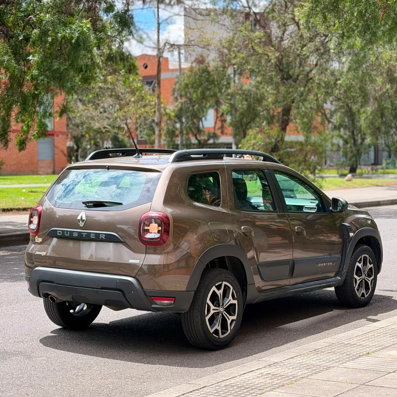 RENAULT DUSTER INSTENS OUTSIDER — foto 2